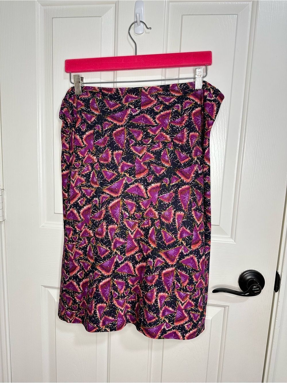 VTG Diane Von Furstenburg Navy Blue Magenta Floral Midi Skirt Boho Chic Office - Picture 4 of 5
